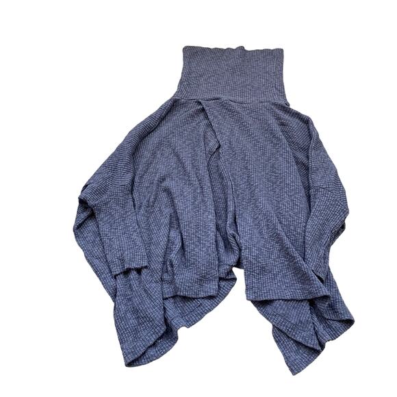 Free People Split Back Turtleneck Long Sleeve Shirt Sweater Ribbed Gray- S - Picture 2 of 5